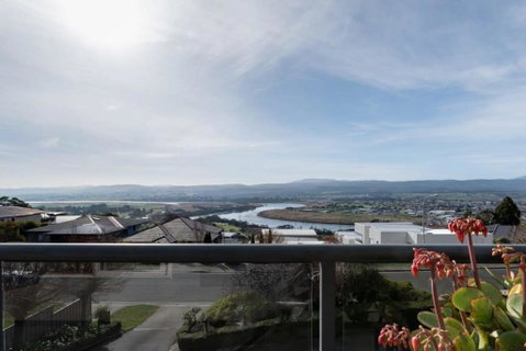 Riverview Escape - Accommodation 4U 2