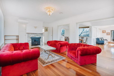 Restful Canberra Retreat In Spacious Terrace Home - Accommodation 4U 0