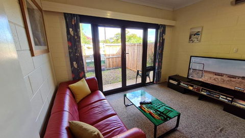 Rise N Shine - Affordable 50sqm Garden Apartment - Accommodation 4U 2
