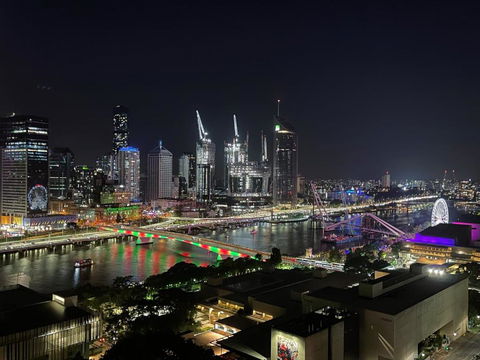 Riverview Haven Prime Spot For NY Fireworks - Accommodation 4U 1
