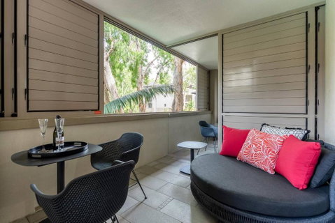 Rose At Temple Palm Cove - A Poolside Paradise - Accommodation 4U 2
