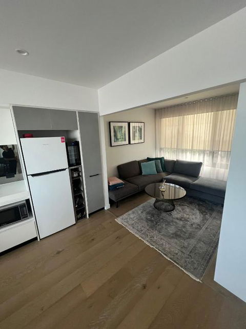 Ruckers Hill Northcote Penthouse - Accommodation 4U 2
