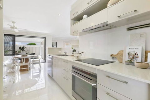 Riviera Road Miami - 4BRM Dual Villa - Accommodation 4U 2