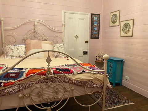 Robbie Burns Hotel Wyndham - Accommodation 4U 2