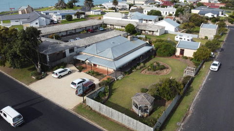 Robe House Heritage Accommodation - Accommodation 4U 3