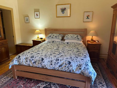Robe House Heritage Accommodation - Accommodation 4U 1