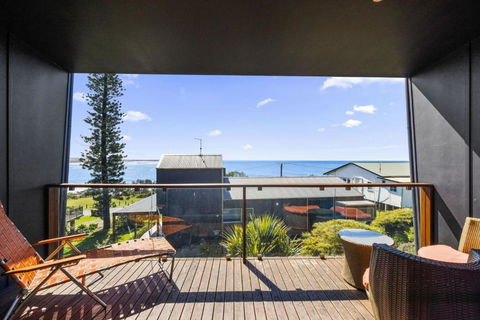 Rock Ledge - Accommodation 4U 0