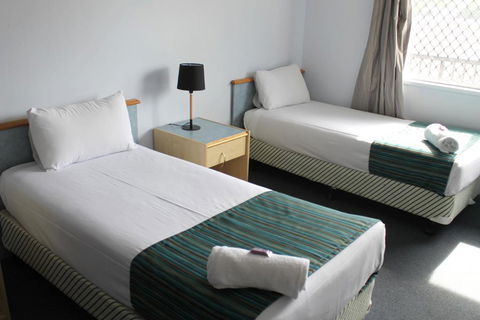 Rocky Glen Hotel Motel Gladstone - Accommodation 4U 1