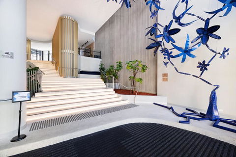 Rooftop Pool Stunning Apartment Queen Street - Accommodation 4U 3