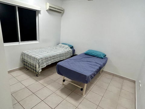 Room In City With Kittens! - Accommodation 4U 1
