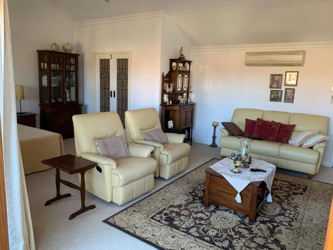 Room With A View - Accommodation 4U 1