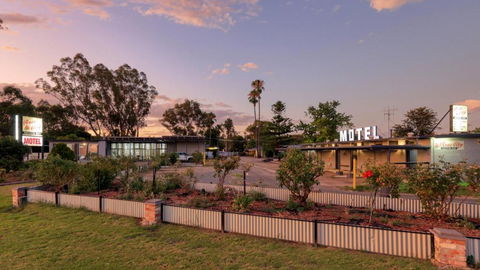 Rose City Motor Inn - Accommodation 4U 0