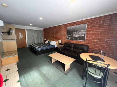 Rose Garden Motel - Accommodation 4U 2