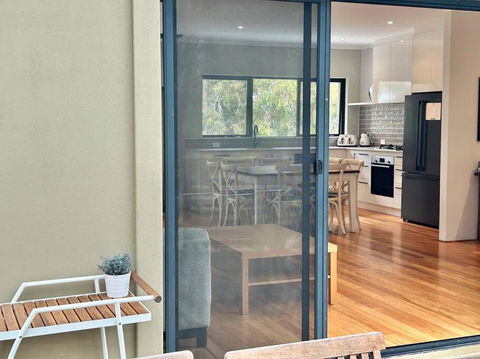 Rosella - Bushland Hideaway - Accommodation 4U 3