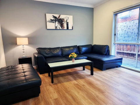 Rosie House-Spacious Comfortable Home - Accommodation 4U 2