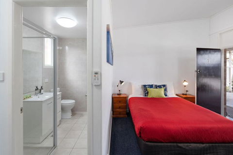 Royal Motel Tenterfield - Accommodation 4U 1