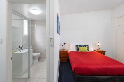 Royal Motel Tenterfield - Accommodation 4U 0