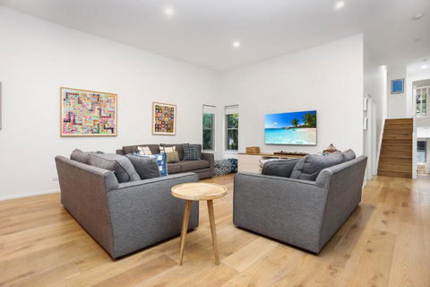 Russell Street Retreat - Accommodation 4U 2