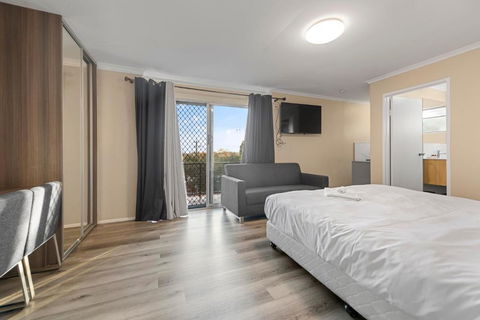 S1 Motel - Accommodation 4U 3