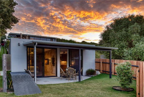 SALT Luxury Couples Bungalow - Accommodation 4U 1