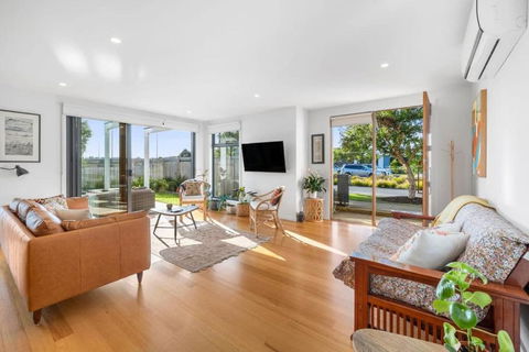 Saltbush By The Park - Accommodation 4U 3
