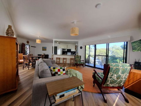 Salty Dog - Accommodation 4U 0