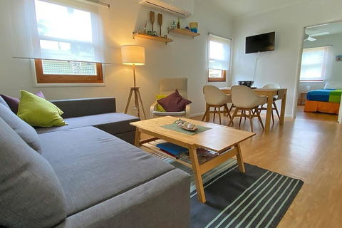SALTYS AMITY POINT - Accommodation 4U 2