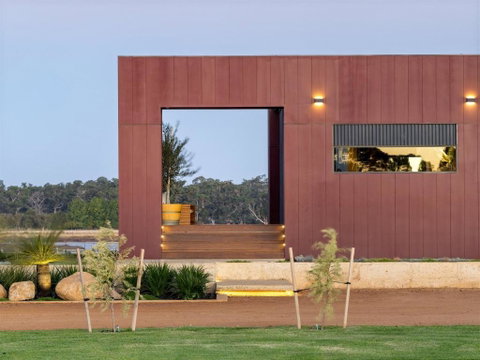 Samphire Chalet Tuart - Accommodation 4U 0