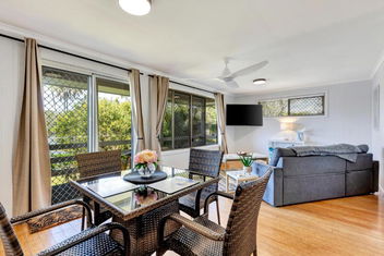Sanctuary Lakes Fauna Retreat with Accommodation 4U