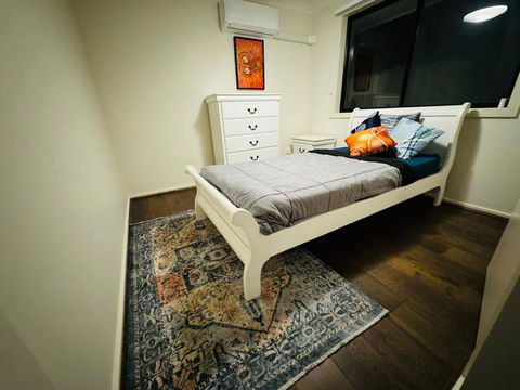 Sanctuary Lakes Holiday House - Accommodation 4U 2