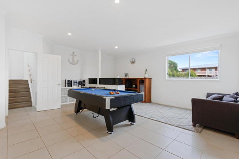 Sanctuary Lodge By Ready Set Stay - BYO LINEN & TOWELS - Accommodation 4U 1