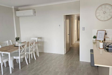Sanctuary Retreat - Accommodation 4U 2