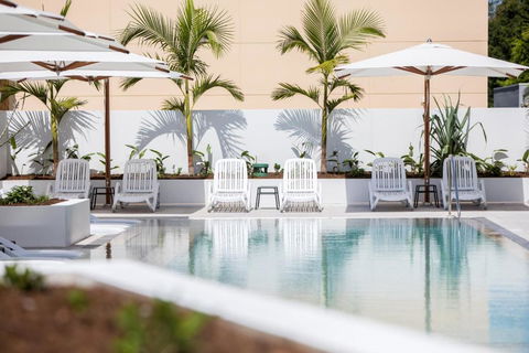 Ruby Gold Coast By CLLIX - Accommodation 4U 2