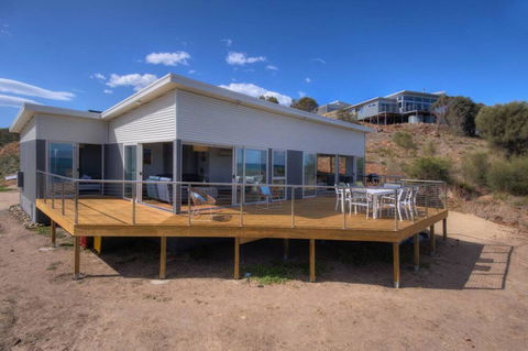 Sandbar Beach House - Accommodation 4U 1