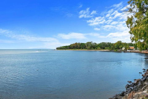 Sandbar On Moreton 5 Bedroom - Accommodation 4U 0