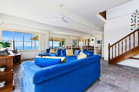 Sandbar On Moreton 5 Bedroom - Accommodation 4U 1