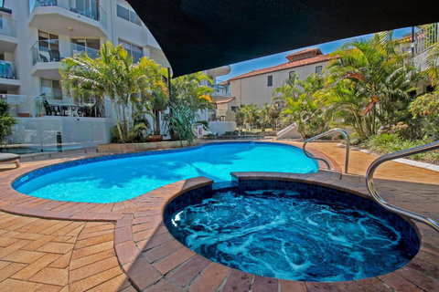 Sandcastles On Currumbin Beach - Accommodation 4U 2
