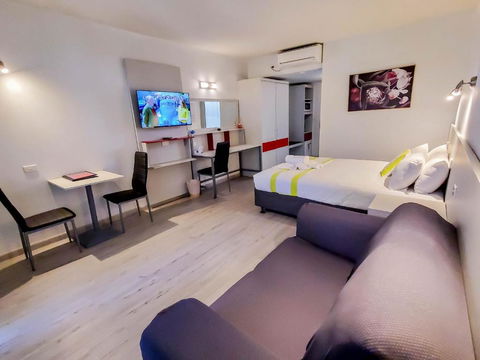 Sandors Motor Inn - Accommodation 4U 1