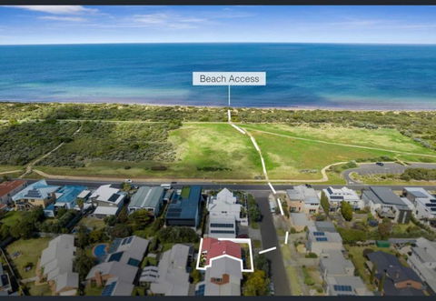 Sandy Bliss Walk To The Beach - Accommodation 4U 1
