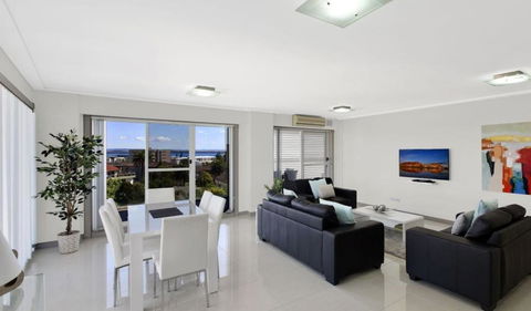 Sandy Cove Apartment The Entrance 45 - Accommodation 4U 0