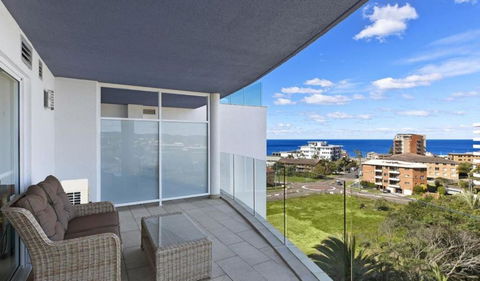 Sandy Cove Apartment The Entrance 48b - Accommodation 4U 0