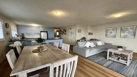 Sandy Cove Unit 6 - Accommodation 4U 2