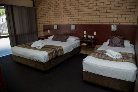 Sarina Motor Inn - Accommodation 4U 2