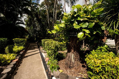 Sarina Palms Caravan And Cabins Village - Accommodation 4U 2