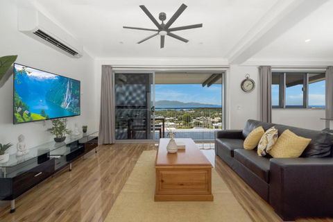 SEA-Renity On Castle Hill - Accommodation 4U 2
