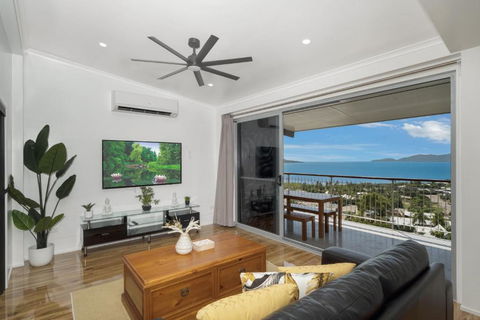 SEA-Renity On Castle Hill - Accommodation 4U 1