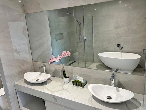 Sixty Six Boutique Apartments - Accommodation 4U 2