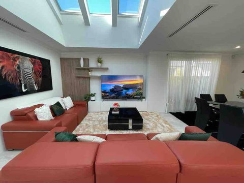 Skylight Splendour! - Accommodation 4U 0