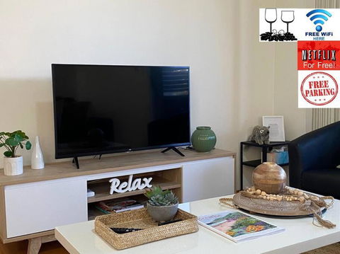 Smart Modern Close City/Airport WIFI/Park/Netflix - Accommodation 4U 0