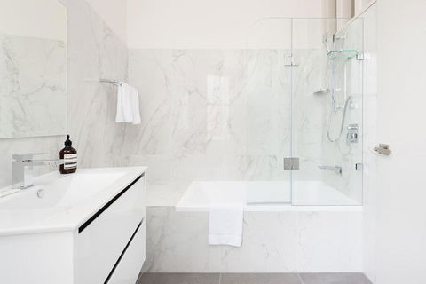 STUNNING SYDNEY HOME 6 - Accommodation 4U 2